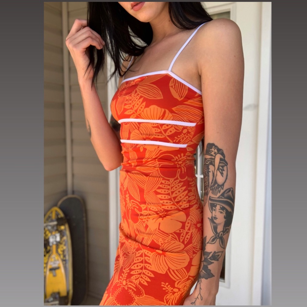 Vintage Y2K body-con dress